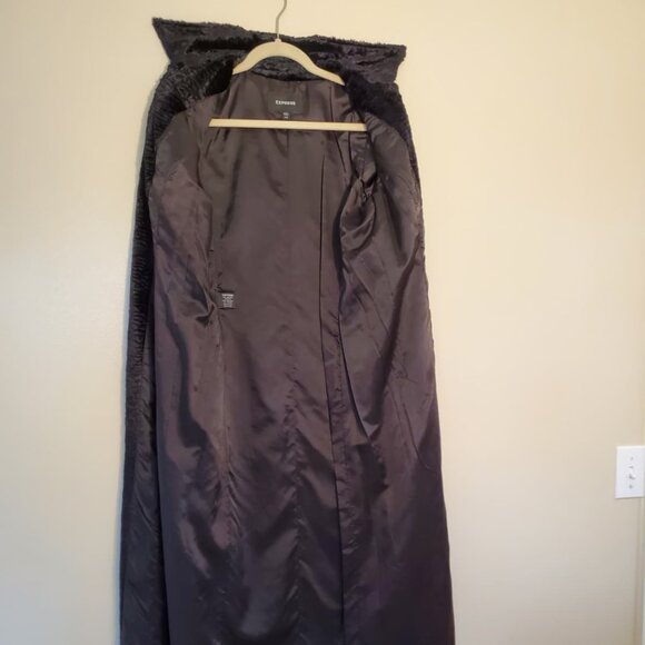 Express - Long Winter Coat - Picture 7 of 10